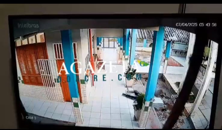 Suspeito baleado em assalto que deixou vigilante de escola morto está em estado grave na UTI