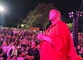 VÍDEO: Em noite de fé e emoção, encenação da Paixão e Morte de Cristo emociona público na Concha Acústica