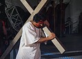 VÍDEO: Em noite de fé e emoção, encenação da Paixão e Morte de Cristo emociona público na Concha Acústica