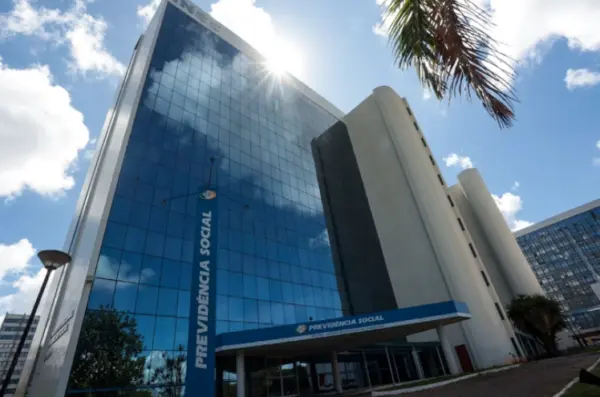 INSS: nova denúncia aponta cobranças indevidas em antecipação a idosos