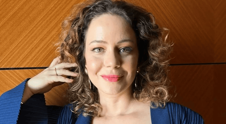 A atriz desfilou no bloco Cordão do Bola Preta, no Rio de Janeiro • Reprodução/Leandra Leal/Instagram