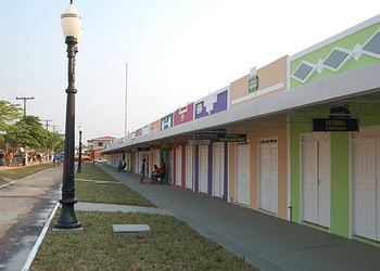 Plácido de Castro regulamenta uso de boxes do Mercado Público Municipal