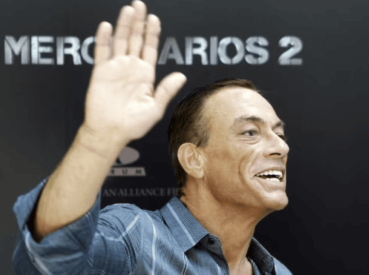 Jean-Claude Van Damme lança 'Os mercenários 2' em hotel em Madrid, na Espanha — Foto: AP/Andres Kudacki