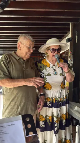 Gladson Camelí se reuniu com amigos no último domingo para celebrar seu aniversário numa festa beneficente. Veja mais na coluna social Roberta Lima