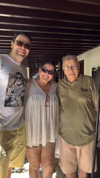 Gladson Camelí se reuniu com amigos no último domingo para celebrar seu aniversário numa festa beneficente. Veja mais na coluna social Roberta Lima
