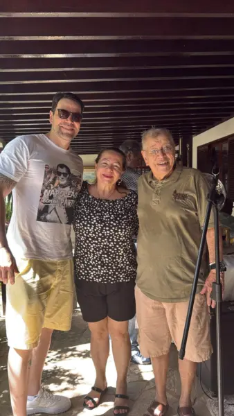 Gladson Camelí se reuniu com amigos no último domingo para celebrar seu aniversário numa festa beneficente. Veja mais na coluna social Roberta Lima