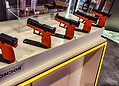 A GAZETA confere de perto tanques, drones armados e tecnologia militar em feira internacional no RJ