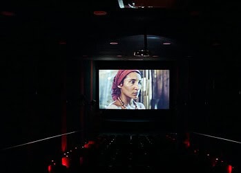 Sextou na Mostra Norte Delas com homenagens, exibição do filme ‘Peregrina’ e um papo que vai dar filme