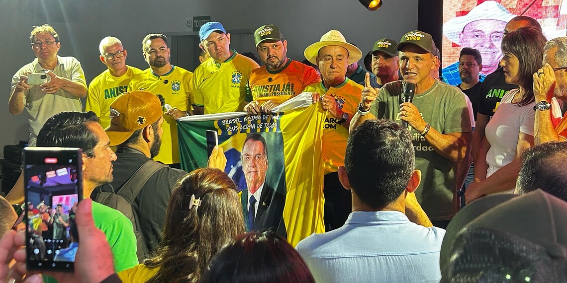 Ato em Rio Branco pede anistia a presos por protestos de 8 de janeiro e reúne lideranças da direita