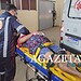 Idosa de 68 anos é atropelada por moto e fica ferida ao atravessar rua em ladeira no Calafate