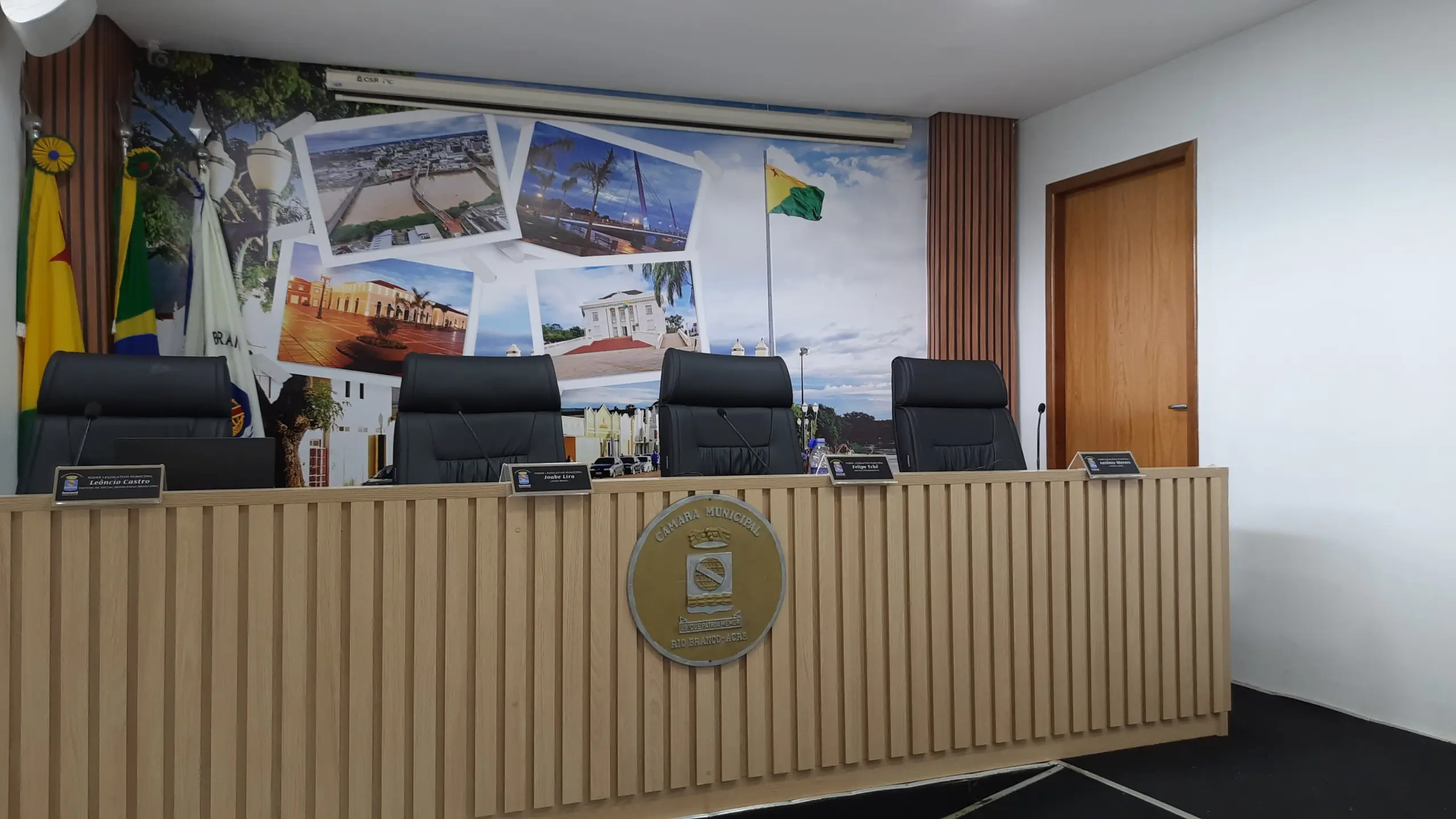 Sessão na Câmara é cancelada por falta de quórum; veja os vereadores faltosos 1 Sessão na Câmara é cancelada por falta de quórum; veja os vereadores faltosos