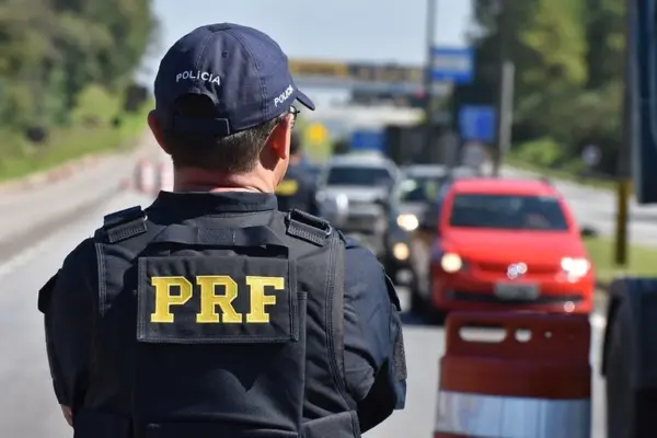 PRF autuou quase 120 condutores nas estradas do Acre durante o feriado prolongado