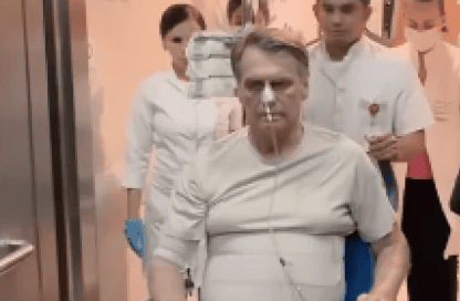 Na quinta-feira (24/4) Bolsonaro foi submetido a tomografias de tórax e abdômen, que foram compatíveis com uma evolução normal do pós-operatório, conforme boletim divulgado nesta sexta-feira (25/4) - (crédito: Reprodução Instagram @jair Bolsonaro)