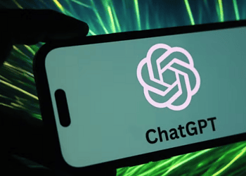 Logo do ChatGPT em um smartphone — Foto: Andrey Rudakov/Bloomberg