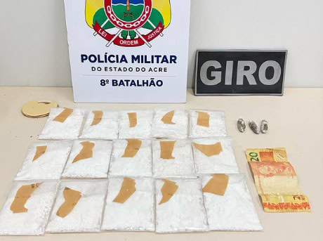 Homem é preso por tráfico de drogas no Bairro Pista