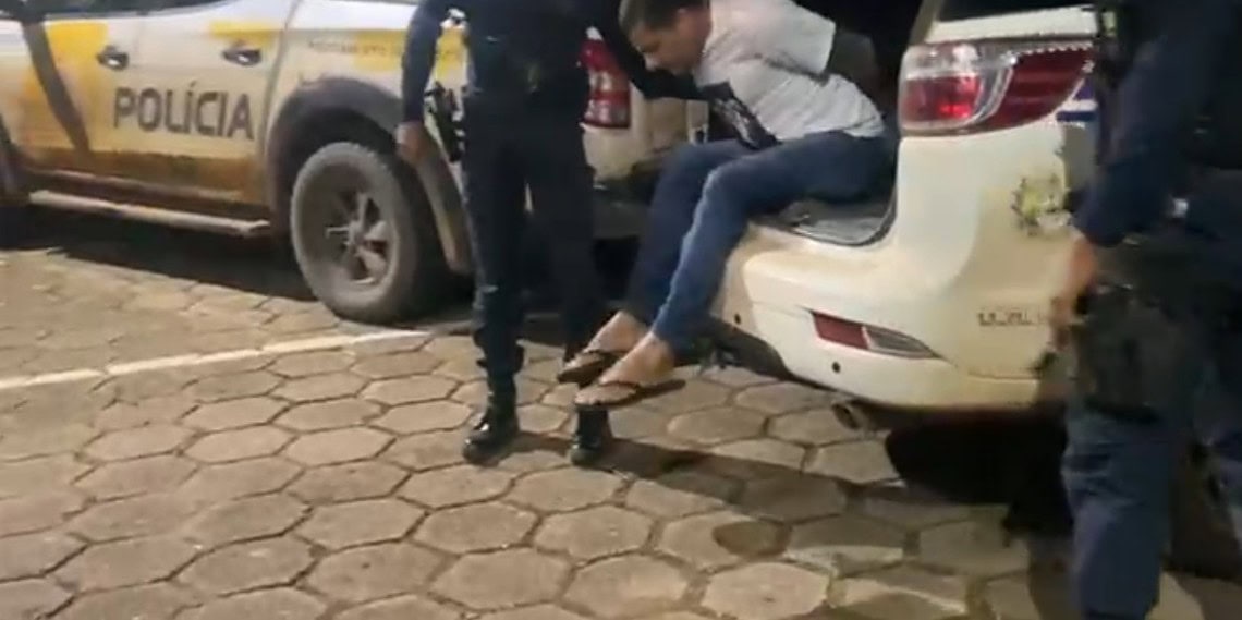 Homem é preso com drogas, arma e munições durante operação da PM na Cidade do Povo