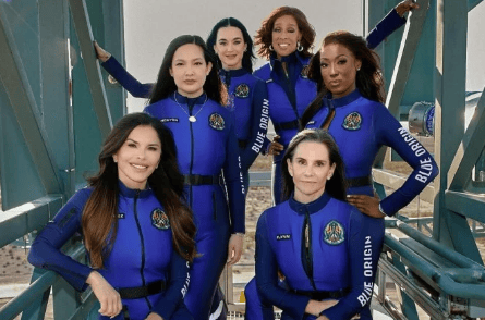 Katy Perry faz viagem para o espaço nesta segunda - (crédito: Reprodução/Instagram/@blueorigin)