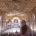 Um momento especial para Cristiana Locatelli que foi visitar a Igreja São Pelegrino que abriga valiosas obras de arte criadas por seu pai, o renomado pintor italiano Aldo Locatelli