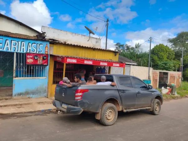 Dois homens são presos com drogas, arma e dinheiro em operação no Acre