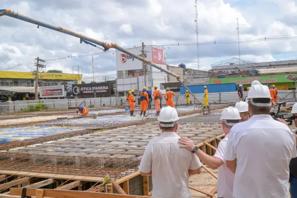 Obra do novo Mercado Elias Mansour entra na fase de concretagem; entrega é prevista para fevereiro de 2026