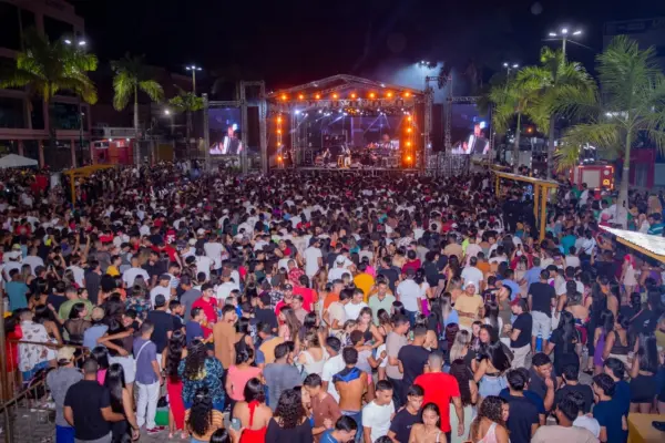 Festa do Trabalhador reúne multidão em Cruzeiro do Sul