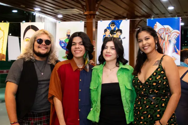 Maxine Silva foi surpreendida por um encontro com a atriz Bruna Marquezine, de quem é fã declarada durante viagem à São Paulo