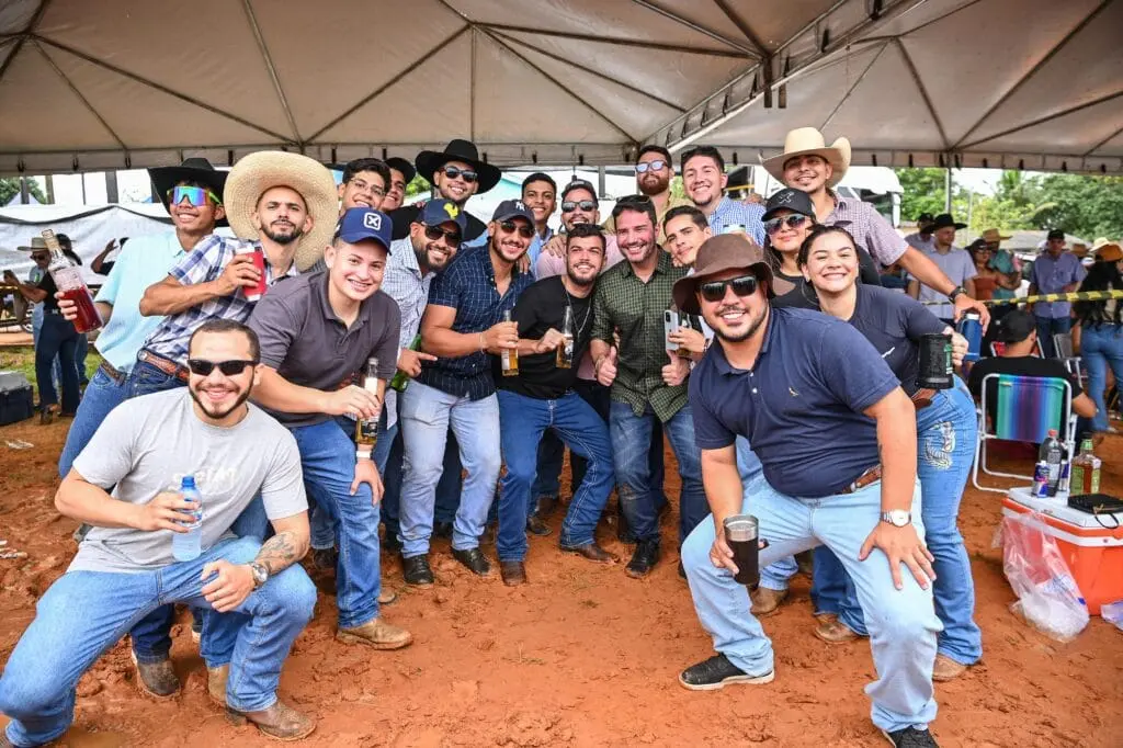 Cavalgada em Epitaciolândia, no Acre, reúne grande público e autoridades locais 2 Cavalgada em Epitaciolândia, no Acre, reúne grande público e autoridades locais