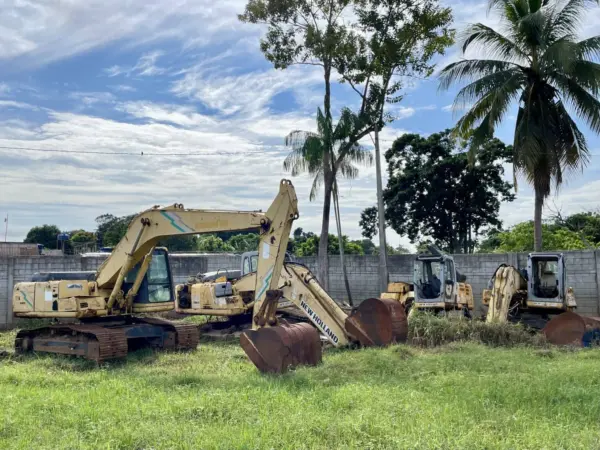 Leilão eletrônico do governo do Acre oferece máquinas pesadas e veículos como sucata no dia 23 de maio