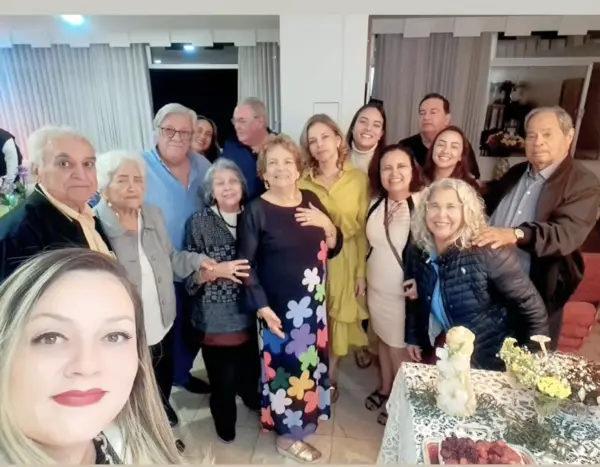Em coquetel que acontece nesta quinta, 29, a empresária Carina Soares recebe clientes e amigos para inauguração da loja Live