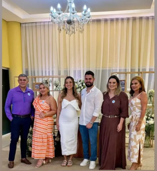Em coquetel que acontece nesta quinta, 29, a empresária Carina Soares recebe clientes e amigos para inauguração da loja Live