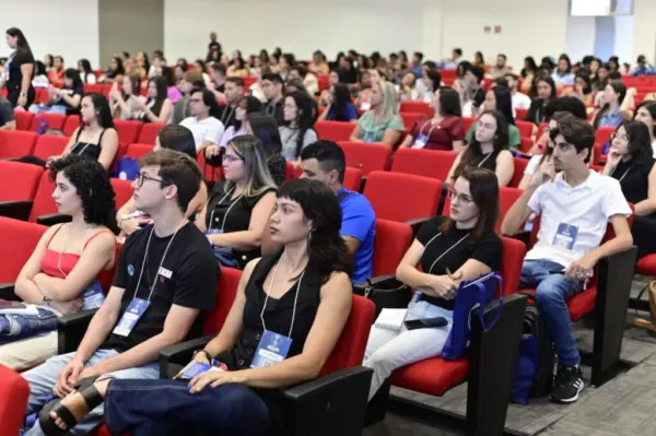 Acadêmicos da Uninorte promovem 1° Simpósio de Oncologia no Acre