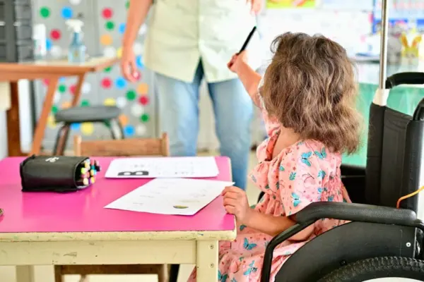 No Acre, programa Classe Hospitalar garante ensino e cuidado além da sala de aula
