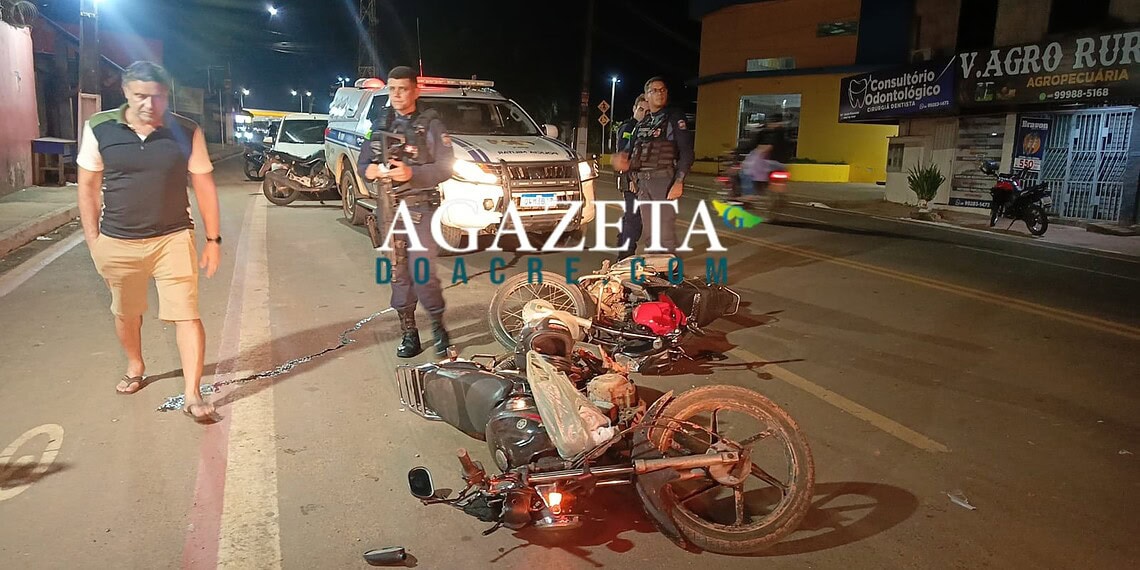 Motociclistas ficam feridos após colisão em Rio Branco