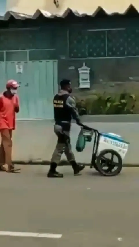 Gesto de policial militar muda a vida de vendedor de picolé e cria rede de solidariedade 3 Gesto de policial militar muda a vida de vendedor de picolé e cria rede de solidariedade