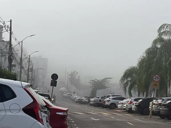 Nevoeiro surpreende moradores de Rio Branco ao amanhecer e indica dia de calor intenso 3 Nevoeiro surpreende moradores de Rio Branco ao amanhecer e indica dia de calor intenso