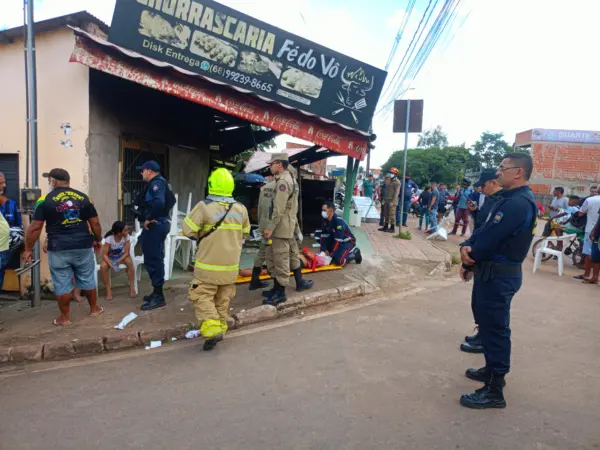 Motorista embriagado invade churrascaria e deixa quatro feridos em Rio Branco 2 Motorista embriagado invade churrascaria e deixa quatro feridos em Rio Branco