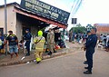 Motorista embriagado invade churrascaria e deixa quatro feridos em Rio Branco
