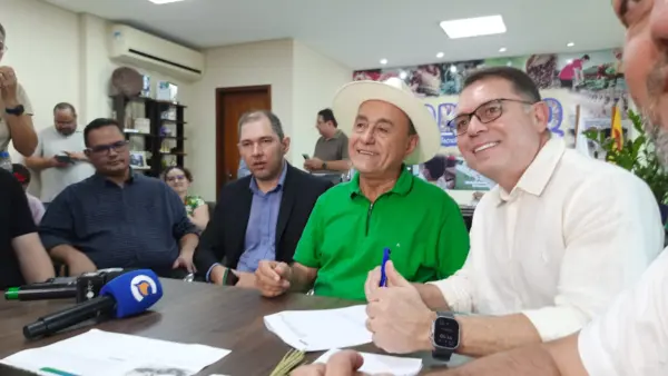 Bocalom anuncia construção de mais 96 casas populares em dois bairros de Rio Branco