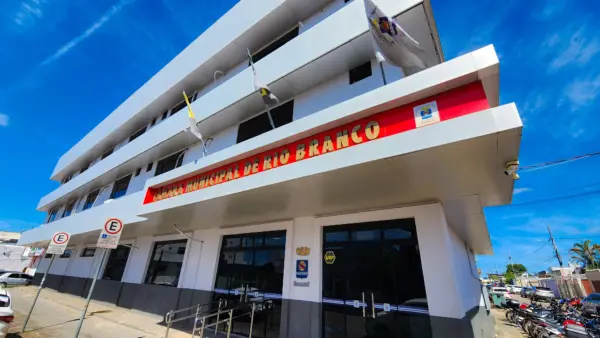 Vereadores discutem a portas fechadas pedido de empréstimo de R$ 67 milhões pela prefeitura