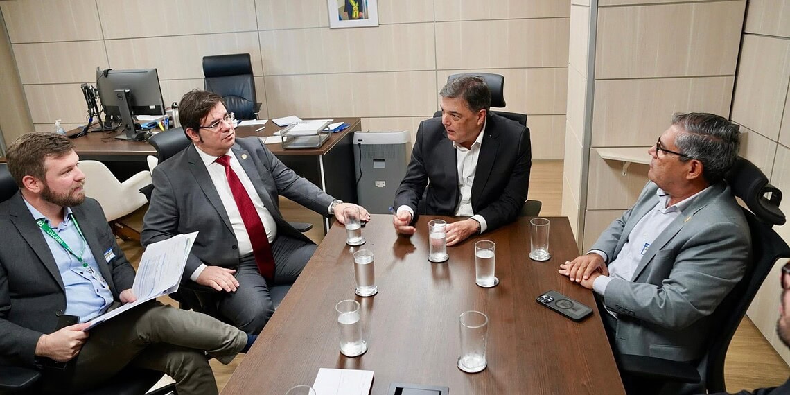 Governo do Acre conseguiu liberação de R$ 22 milhões para a compra de máquinas e equipamentos agrícolas. Garantia foi dada pelo Ministério da Agricultura e Pecuária, em Brasília (DF). Foto: Wesley Moraes/Repac