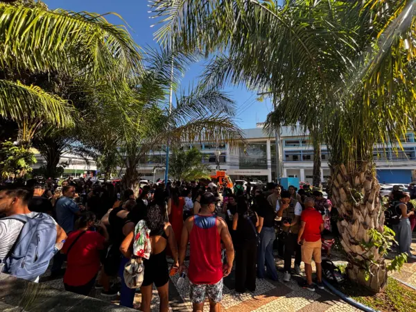 Trabalhadores da Educação de Rio Branco iniciam greve por reajuste salarial e auxílios