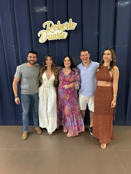 Deputado federal Roberto Duarte recebeu turma de amigos e familiares para comemorar seus 50 anos, no último dia 10