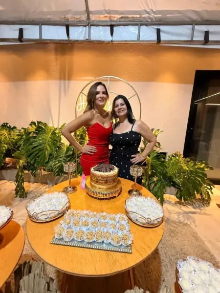 Deputado federal Roberto Duarte recebeu turma de amigos e familiares para comemorar seus 50 anos, no último dia 10