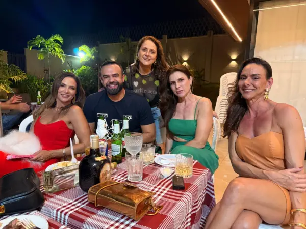 Deputado federal Roberto Duarte recebeu turma de amigos e familiares para comemorar seus 50 anos, no último dia 10