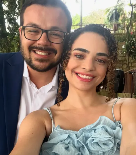 Deputado federal Roberto Duarte recebeu turma de amigos e familiares para comemorar seus 50 anos, no último dia 10