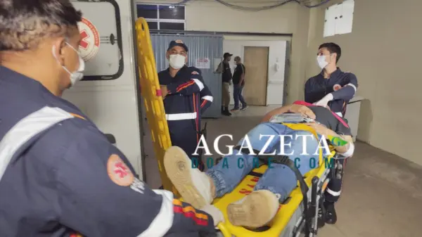 Motoboy de 23 anos sofre traumatismo craniano após colisão com carro em Rio Branco