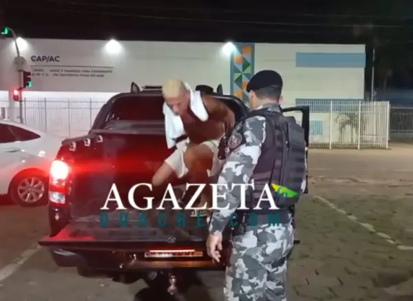 Homem é preso por tráfico de drogas na Baixada da Sobral após denúncia de usuário