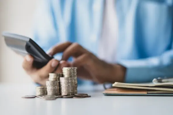 INSS devolve descontos indevidos de abril a partir de segunda-feira