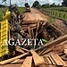 Ponte de madeira cede e caminhão cai em igarapé em ramal no Acre