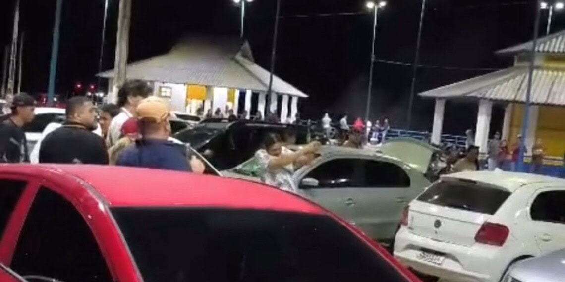 VÍDEO: Policial penal saca arma e atira para cima durante confusão no Acre; polícia investiga caso